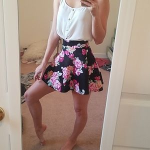 Short flower skater skirt